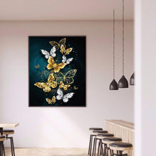 Load image into Gallery viewer, Butterfly - Full Round Diamond Painting 30*40cm
