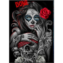 Load image into Gallery viewer, Skull Beauty  - Full Diamond Painting - 40x30cm
