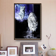 Load image into Gallery viewer, Running White Wolf - Full Drill Round Drill - 30x40cm
