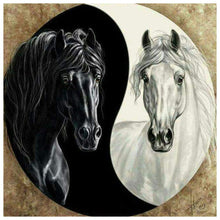 Load image into Gallery viewer, Horse - Full Diamond Painting - 30x30cm
